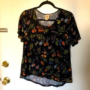 Black Tropical hi-low Tee